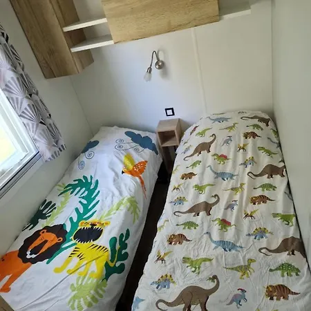 Camping Spacieux Mobil-home 3 Ch *