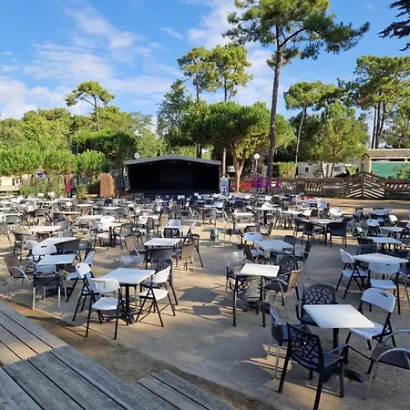 Kamp alanı Spacieux Mobil-home 3 Ch Saint-Jean-de-Monts