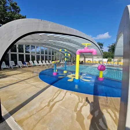 Spacieux Mobil-home 3 Ch Kamp alanı