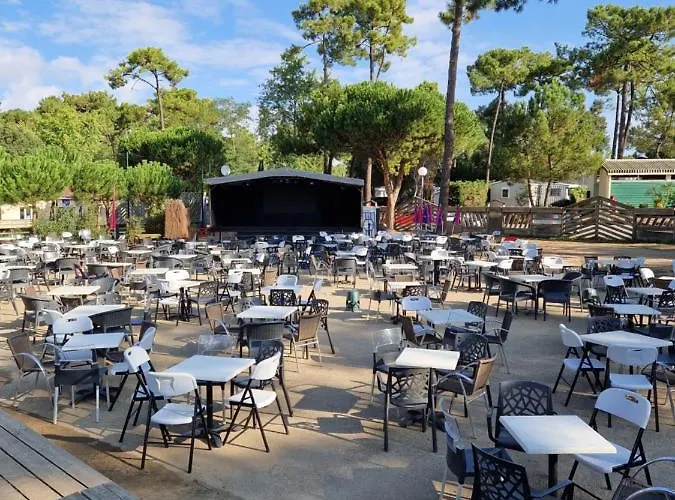 Campingplatz Spacieux Mobil-home 3 Ch Saint-Jean-de-Monts