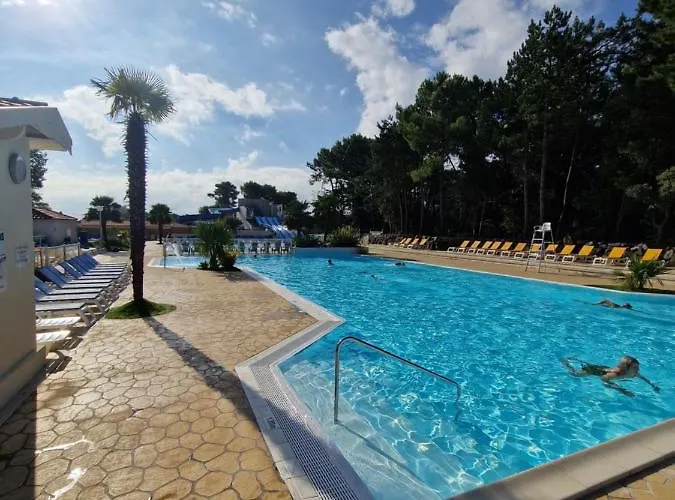 Spacieux Mobil-home 3 Ch Saint-Jean-de-Monts